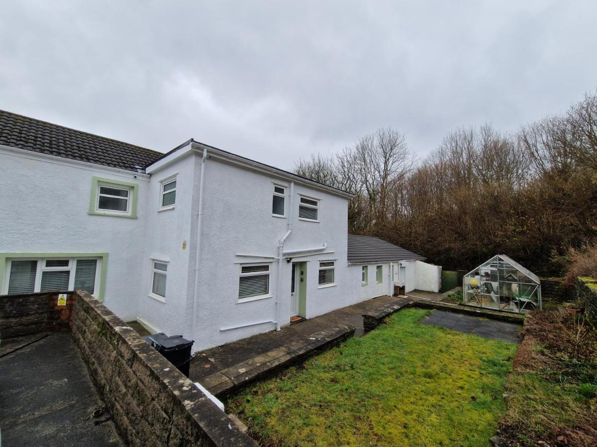 Lewis Gethin House, Newly Renovated Cottage Sleeps 9, Close To Bike Park Wales Мертир-Тидвилл Экстерьер фото